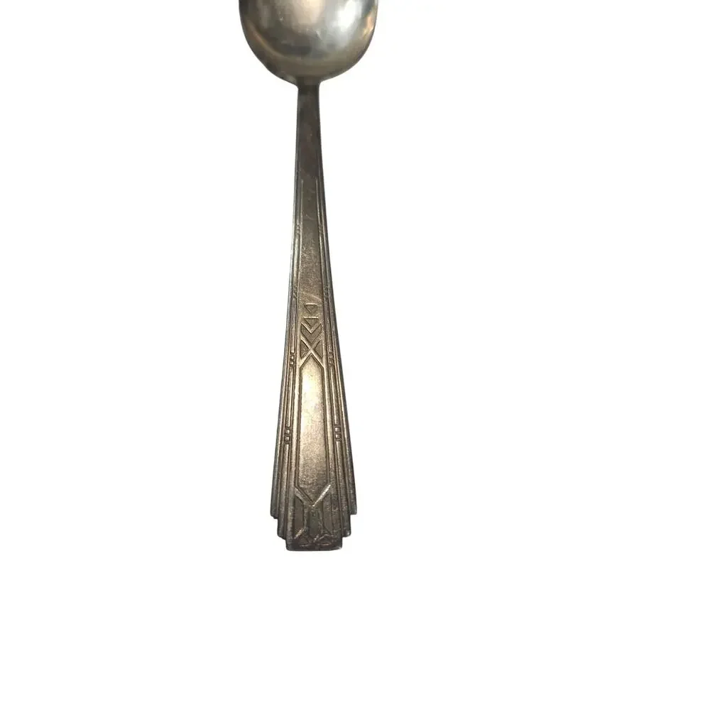 WM Rogers Oneida Friendship-Medality Silverplate Tablespoon 8¼